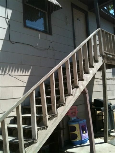 Building Photo - 602 Randall St