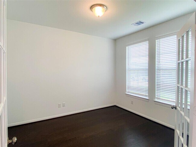 Foto del edificio - 31302 Whitfield Ct