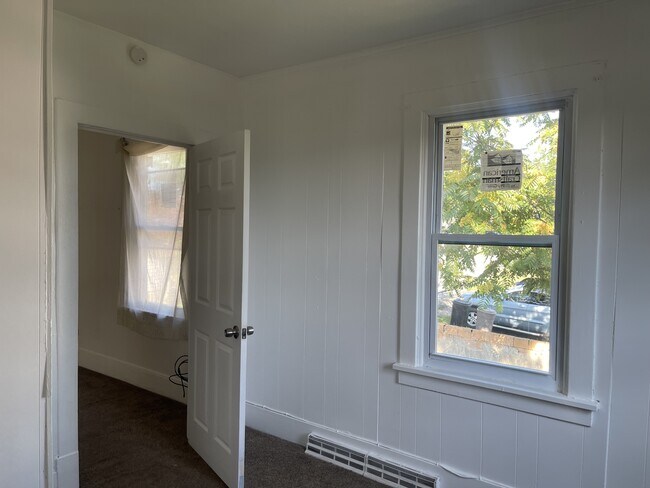 Foto del edificio - 1615 Cedar St