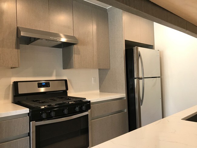 Building Photo - 3625 Glendon Ave