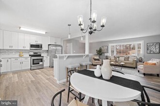 Building Photo - 45867 Broun Terrace