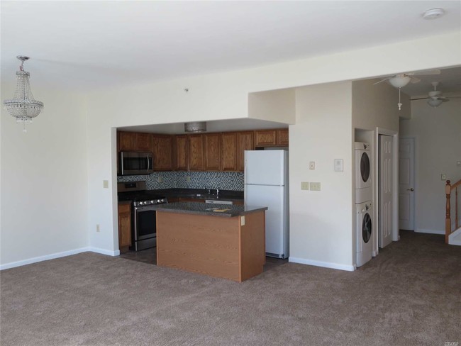 Building Photo - 7207 Catamaran Way