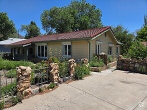 Building Photo - 2908 N Alta Vista Dr