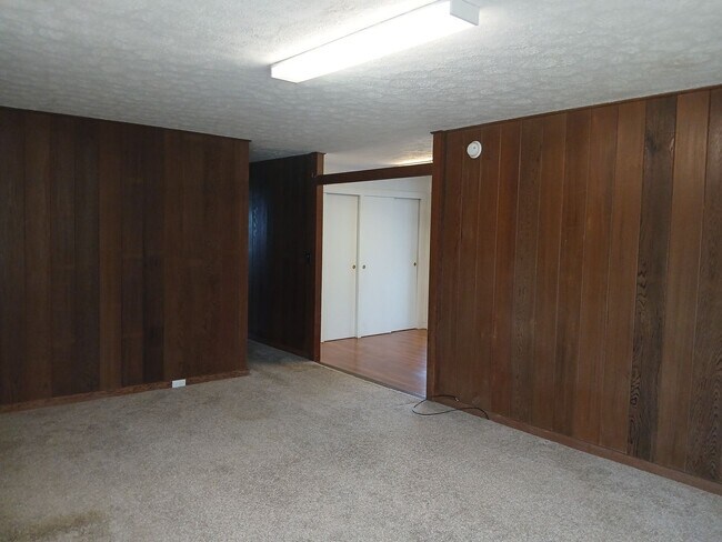 Building Photo - Charming 3BR/1.5BA Home in Pepe'ekeo!