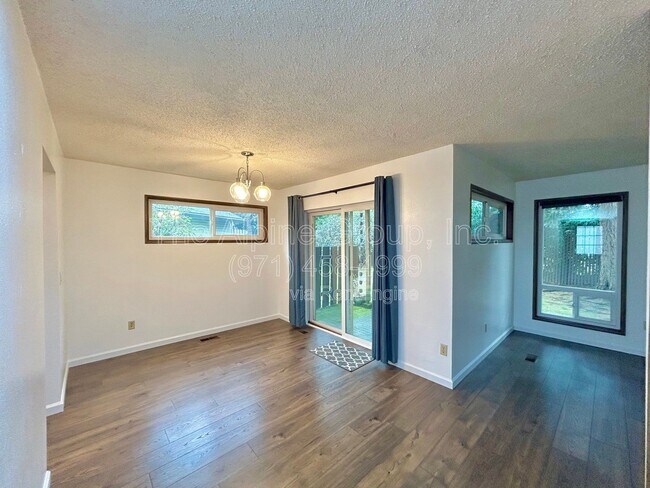 Foto del edificio - 5462 SW Murray Blvd