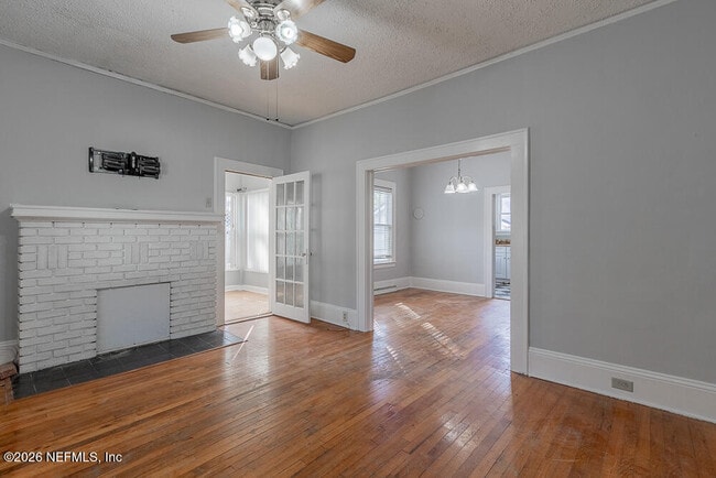 Building Photo - 1072 Brown St