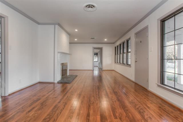 Building Photo - 3904 Westcliff Rd S