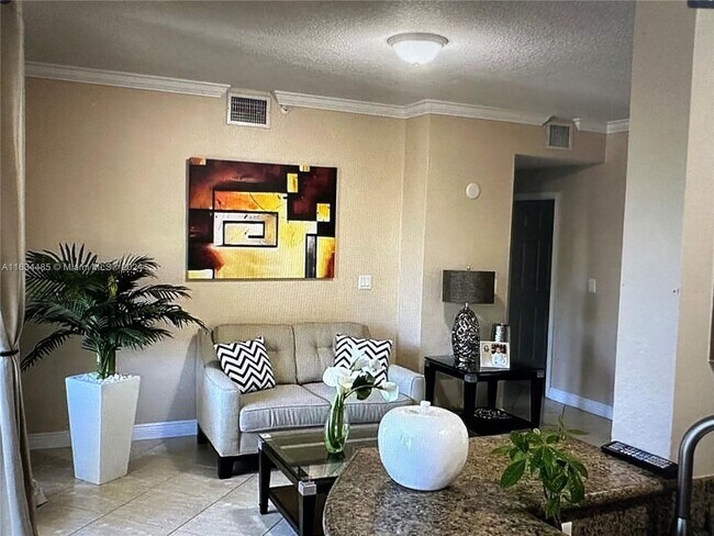 Foto del edificio - 9021 SW 94th St