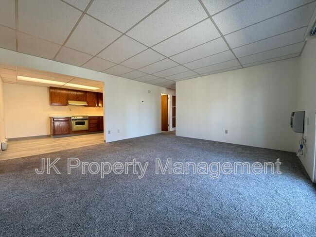 Building Photo - 1110 2nd Ave S