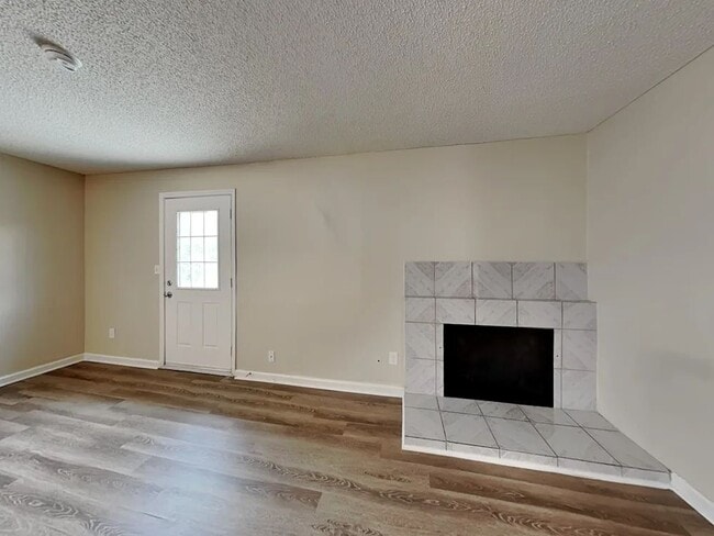 Building Photo - 4038 Hale St