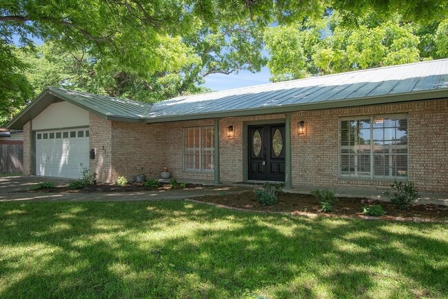 Foto del edificio - 21 Larkwood Ln