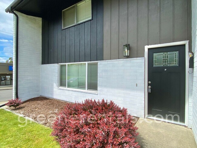 Building Photo - 5th Avenue Apartments