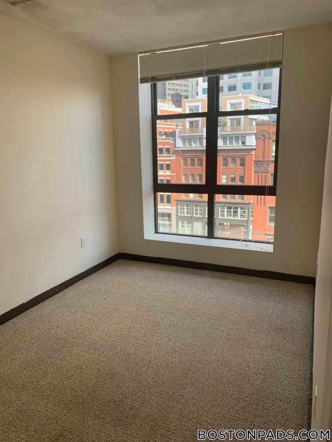 Building Photo - 81 Essex St