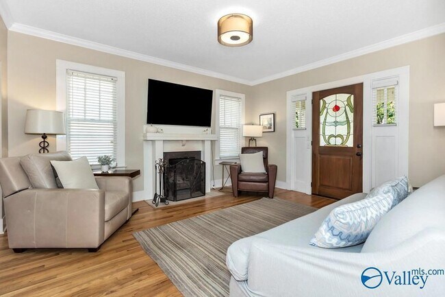 Foto del edificio - 1410 Ward Ave NE
