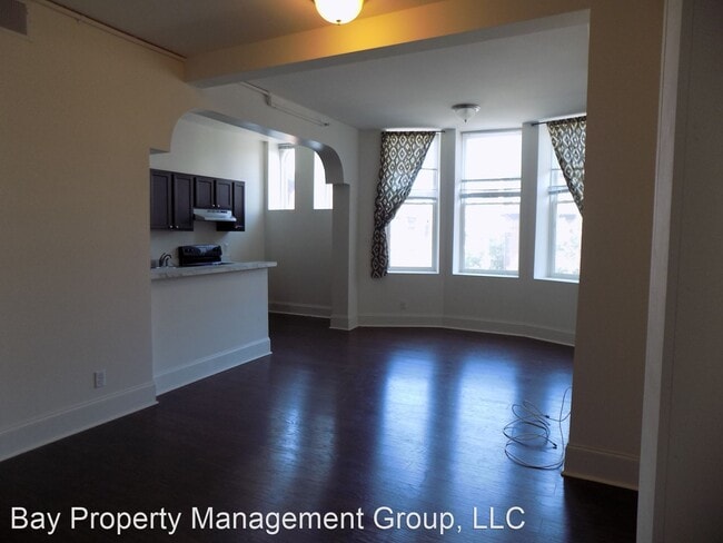 Building Photo - 838 Park Ave