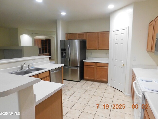Building Photo - 12810 W Charter Oak Rd