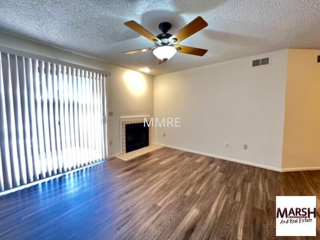 Foto del edificio - Cozy 2 bedroom condo with community pool in Mesa!