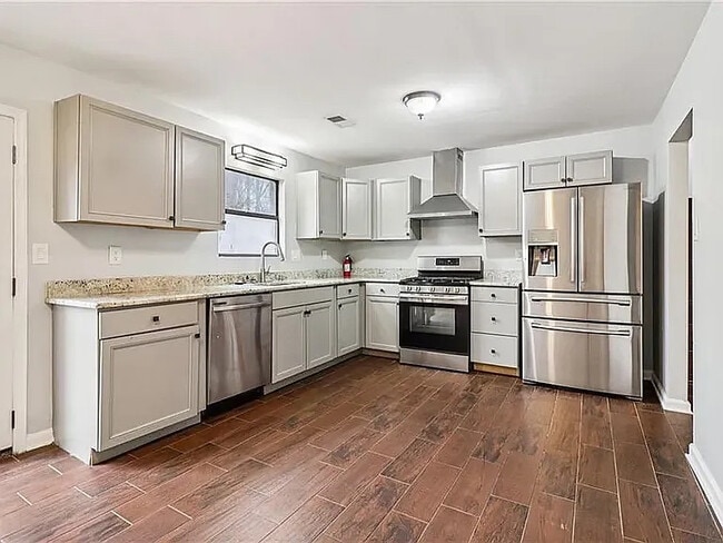 Foto del edificio - Room in House on Alicia Ct