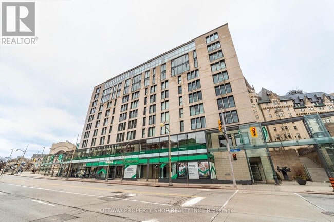 Building Photo - 700 Sussex Dr