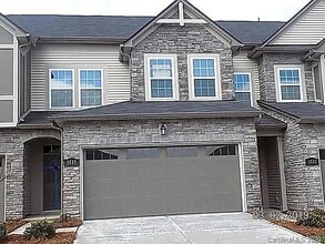 Building Photo - 5633 Garrow Glen Rd