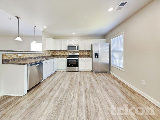 Building Photo - 149 Moores Creek Dr