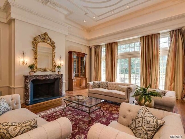 Foto del edificio - 8 Saddle Ridge Rd
