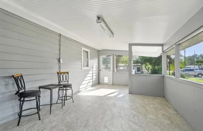 Foto del edificio - 7493 Sealawn Dr