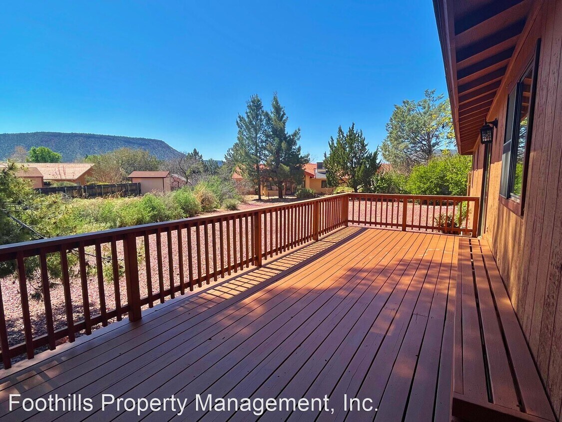 Primary Photo - 3 br, 2 bath House - 240 Canyon Diablo Road