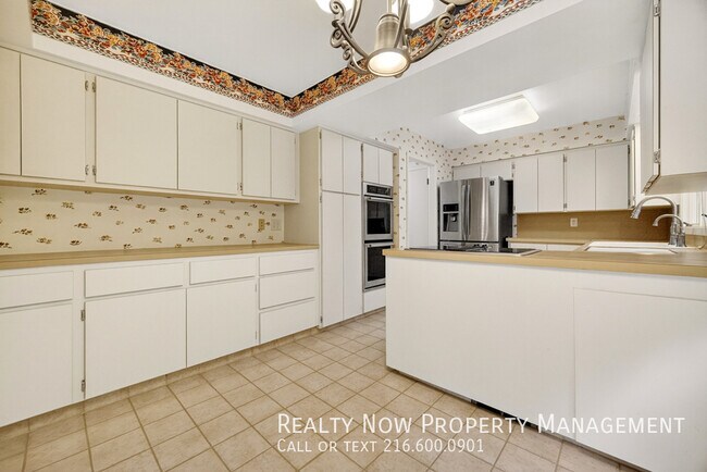 Foto del edificio - 2171 Cedarview Dr