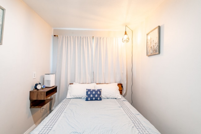 Foto del edificio - 13731 Olympic Ave