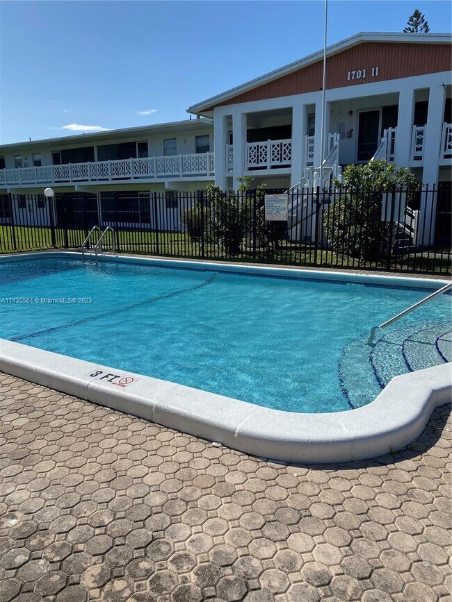 Foto del edificio - 1701 NW 46th Ave