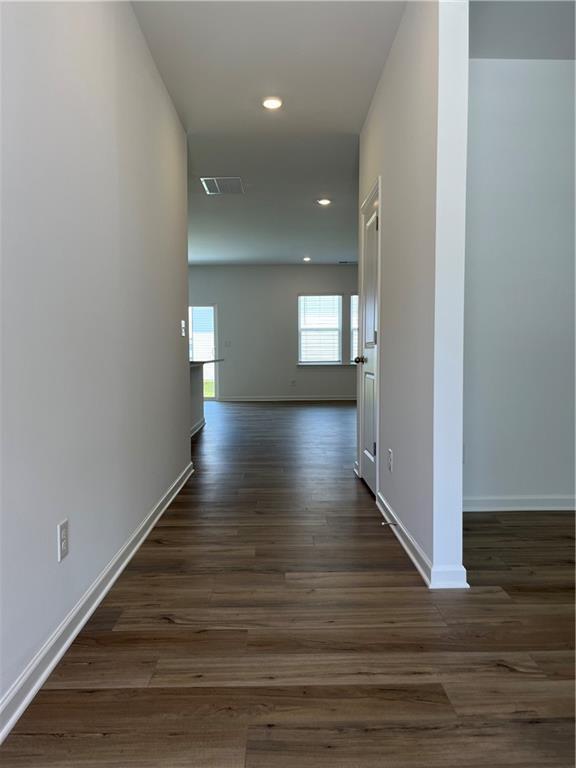 Building Photo - 543 Madison Lakeview Dr