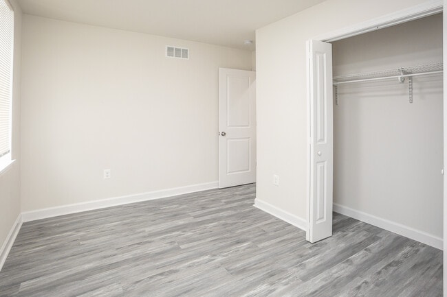 Foto del edificio - 719 E 20th St