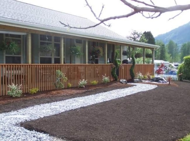 Building Photo - 757 Main Ave