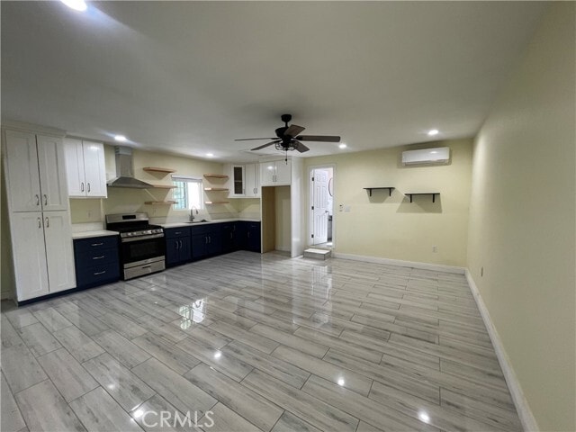 Building Photo - 14324 Disney Ave