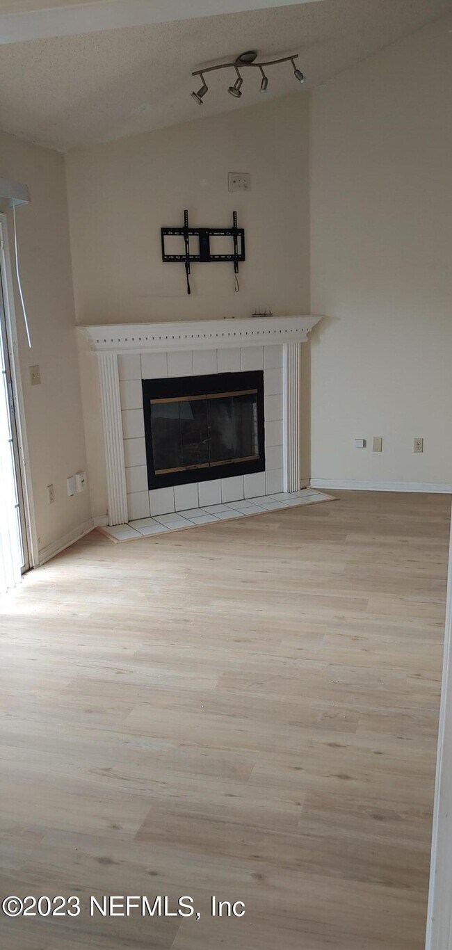 Building Photo - 1459 Crabapple Cove Ct S