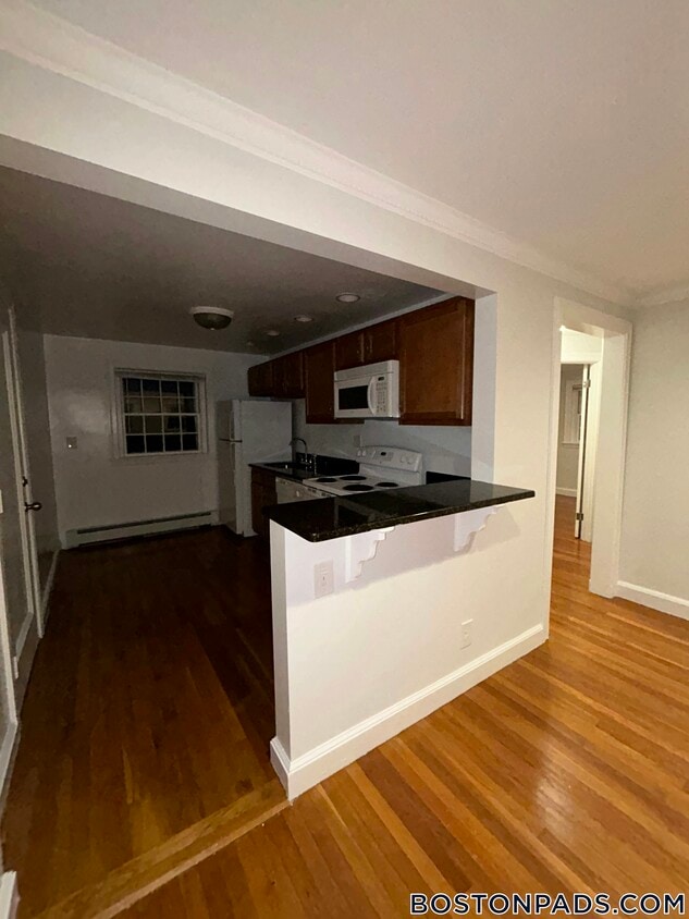 Primary Photo - 67 Wyman St