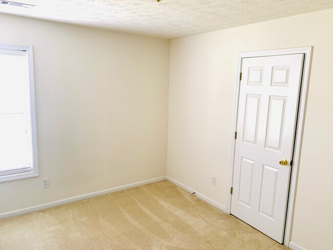 Building Photo - 3737 Idlewild Pl