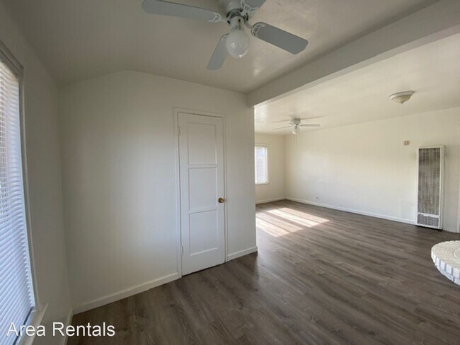 Building Photo - 2 br, 1 bath House - 1001 FLORA STREET
