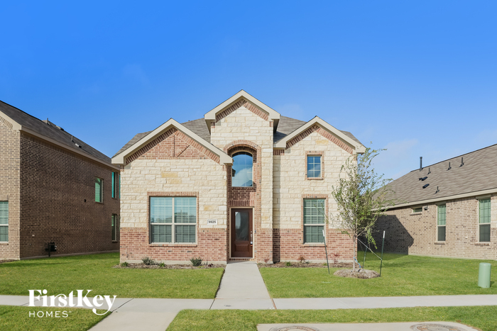 Primary Photo - 9925 Diamondhead Dr