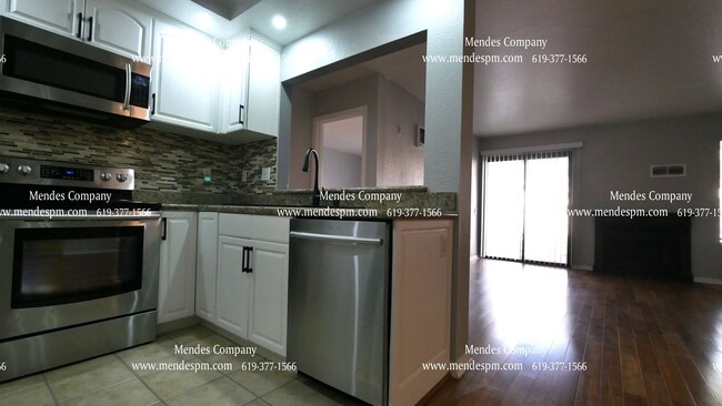 Foto del edificio - Modern 2-Bed, 2-Bath Condo in Golden Hill!...