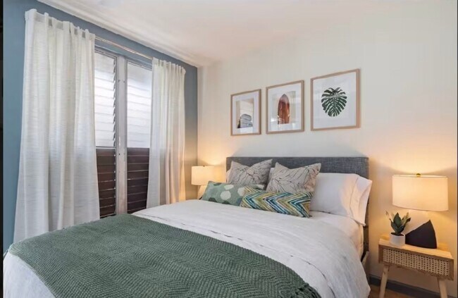 Building Photo - 2710 Kaaha St.