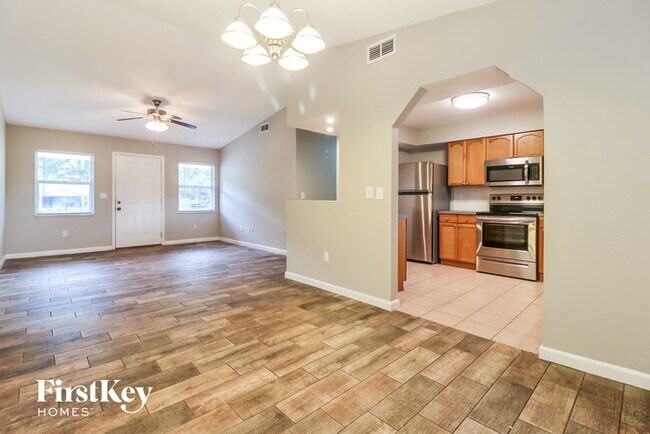 Foto del edificio - 6522 Dorchester Rd