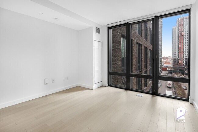 Building Photo - 2401 3rd Ave.