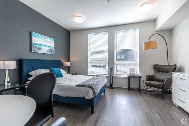 Interior Photo - Koz on NW 16th