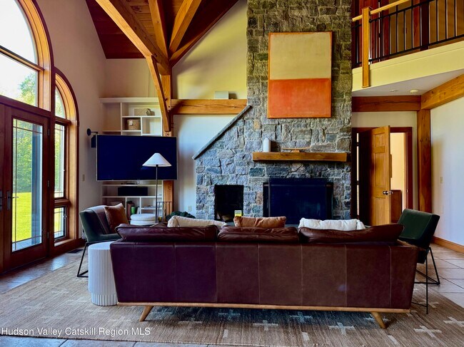 Foto del edificio - 66 Fiddlehead Ln