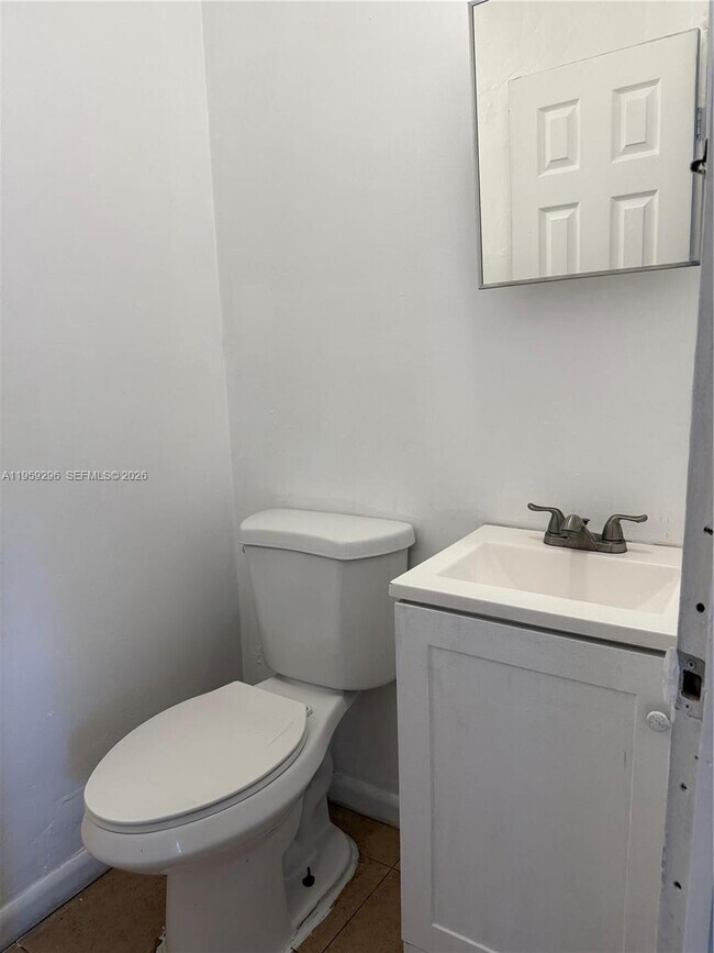 Foto del edificio - 2530 NW 82nd St