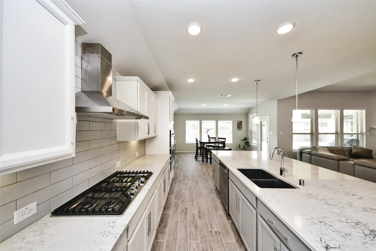 Foto del edificio - 25119 Sundance Park Ln
