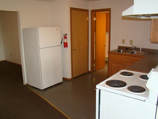 Building Photo - 540 NE Maiden Ln