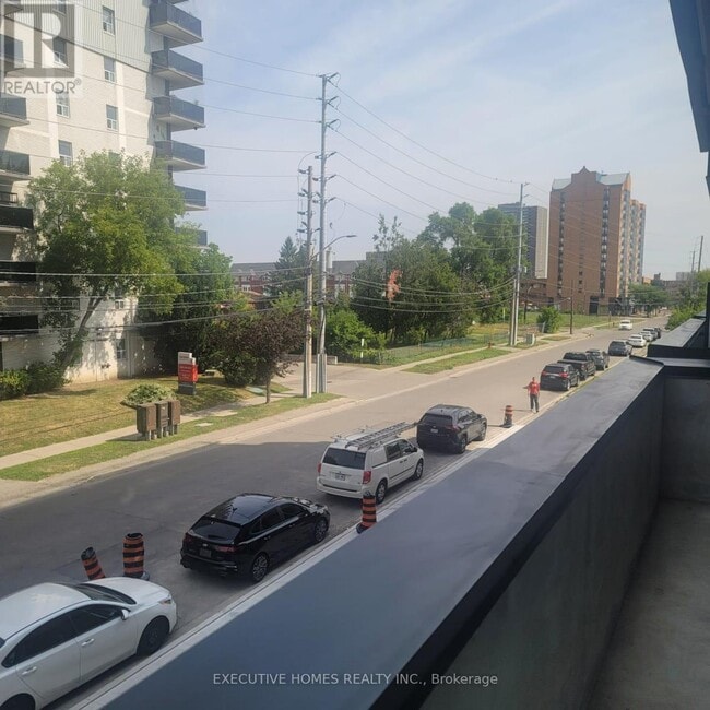 Building Photo - 220-3009 NOVAR Rd